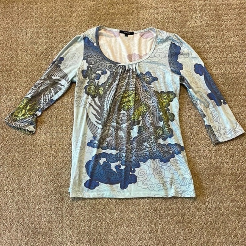 Yukiko 3/4 Blue & Green Bird and Floral Graphic Top